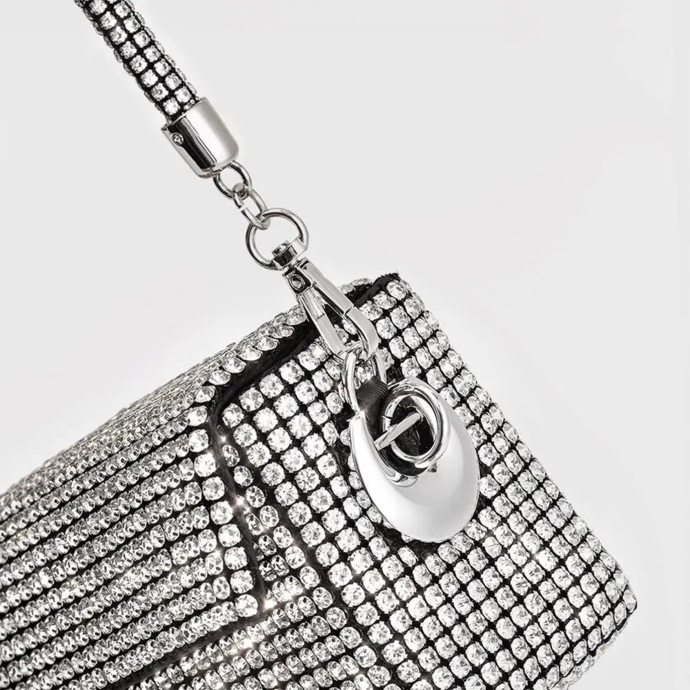 GIARITÉ Rio Silver Rhinestone Bag - Picture 5 of 15